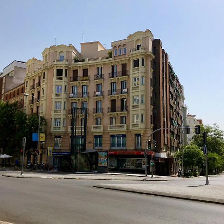 Hostal Nersan2 Madrid Dış mekan fotoğraf