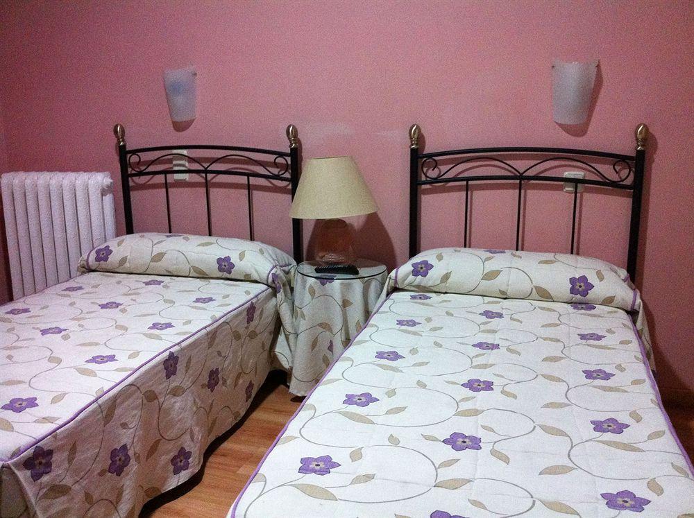 Hostal Nersan2 Madrid Dış mekan fotoğraf
