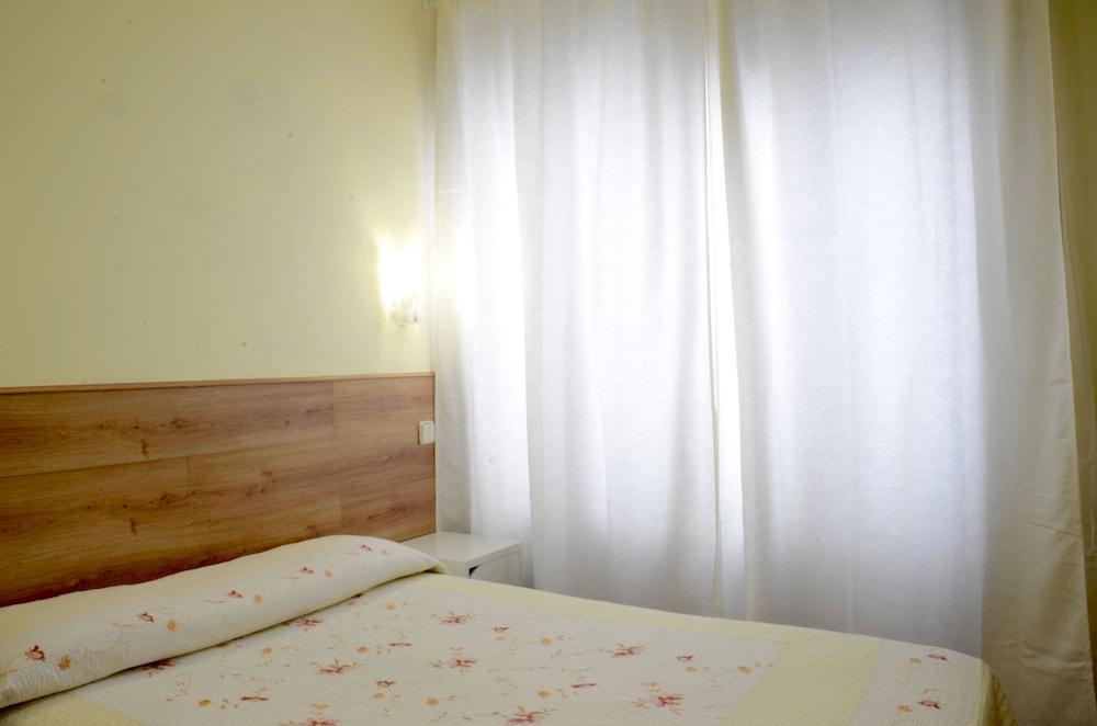 Hostal Nersan2 Madrid Dış mekan fotoğraf