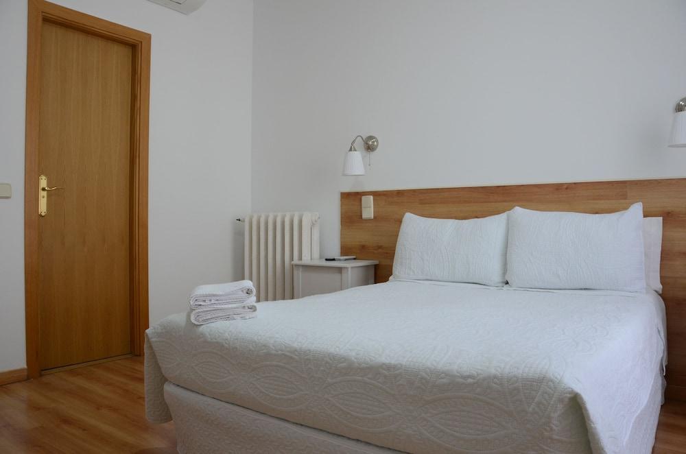 Hostal Nersan2 Madrid Dış mekan fotoğraf