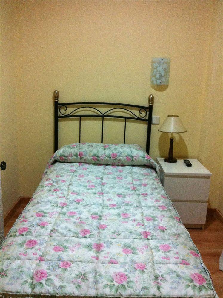 Hostal Nersan2 Madrid Dış mekan fotoğraf
