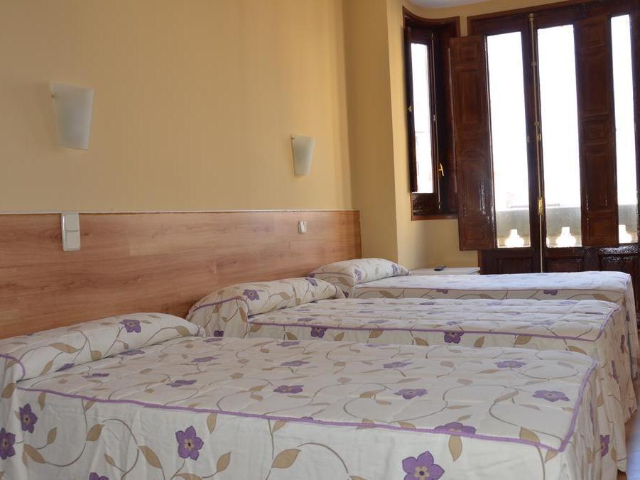 Hostal Nersan2 Madrid Dış mekan fotoğraf